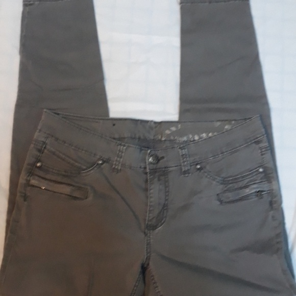 Seven Jeans - Picture 3 of 8